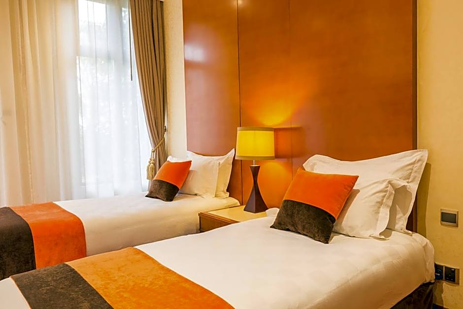 Alba Hotel Meru