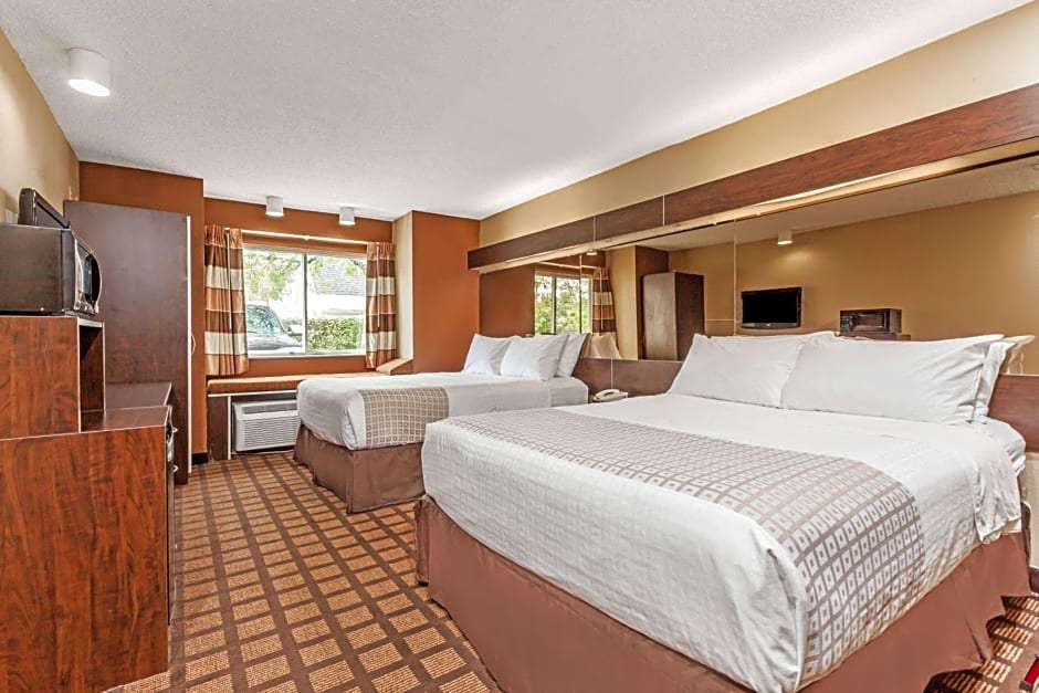Microtel Inn & Suites by Wyndham Lexington