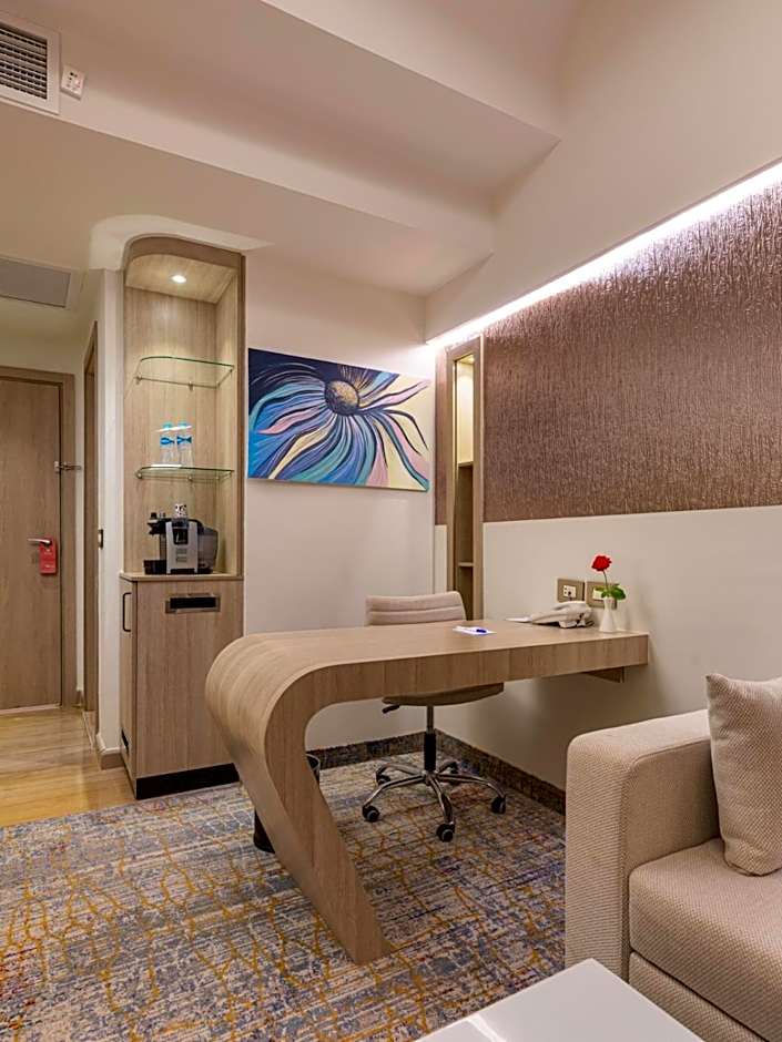 Crowne Plaza Alexandria Mirage by IHG