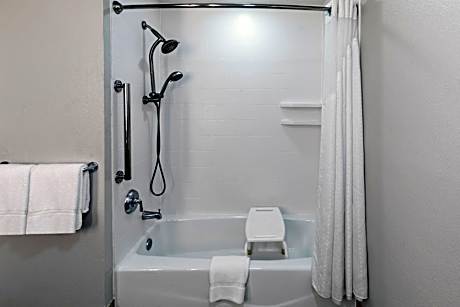 King Room - Mobility Access/Hearing Accessible