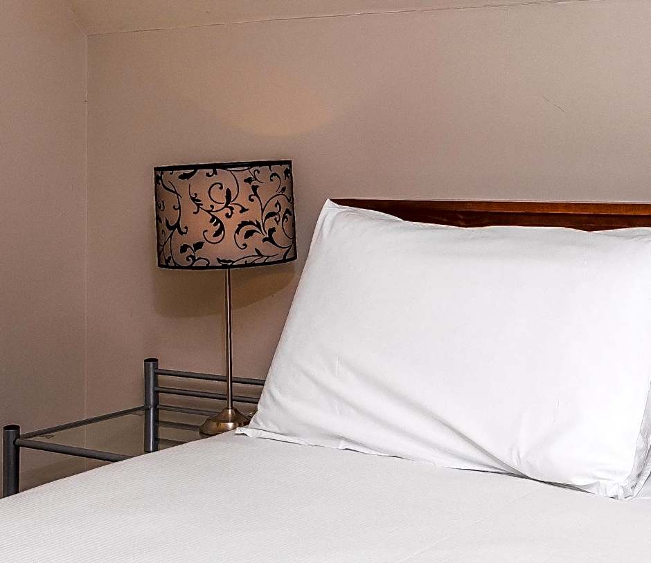 Twin Peaks Lakeside Inn