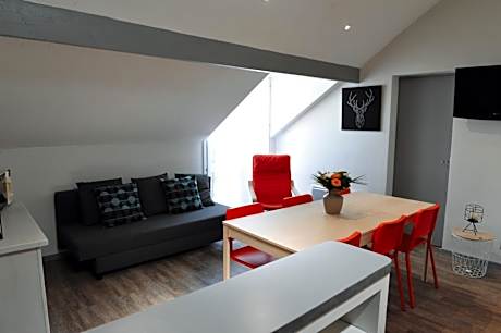 Two-Bedroom Apartment (8 Adults)