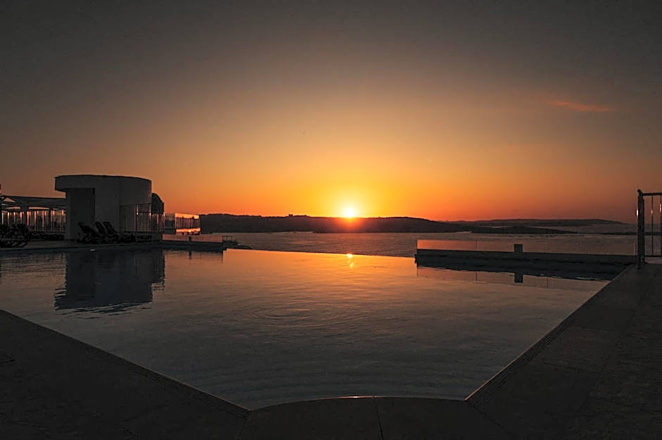 db San Antonio Hotel + Spa All Inclusive