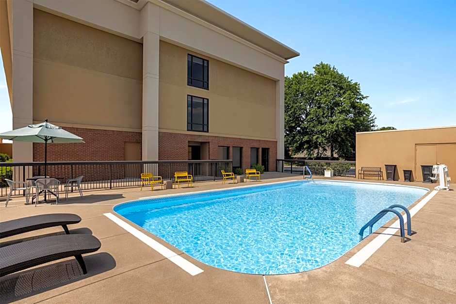 Hampton Inn Springfield-South