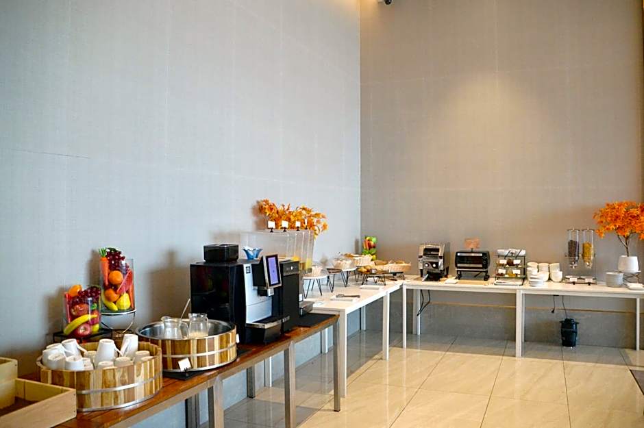 S Sriracha Hotel & Residence