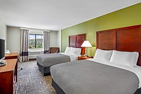 Queen Room with Two Queen Beds - Non-Smoking