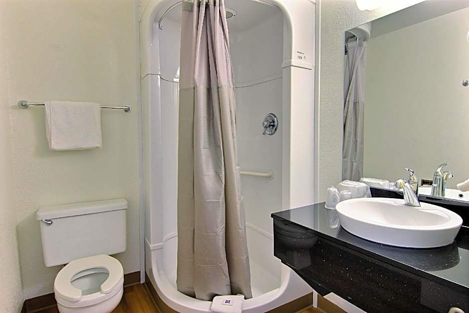 Motel 6-Kingsville, TX