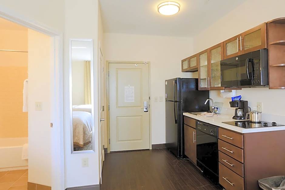 Candlewood Suites Auburn By IHG