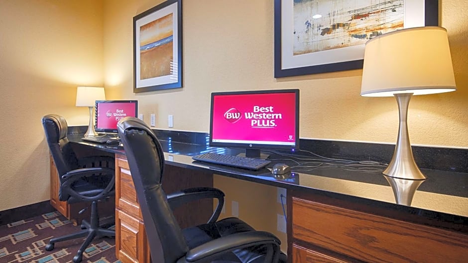 Best Western Plus Fort Worth Forest Hill Inn & Suites