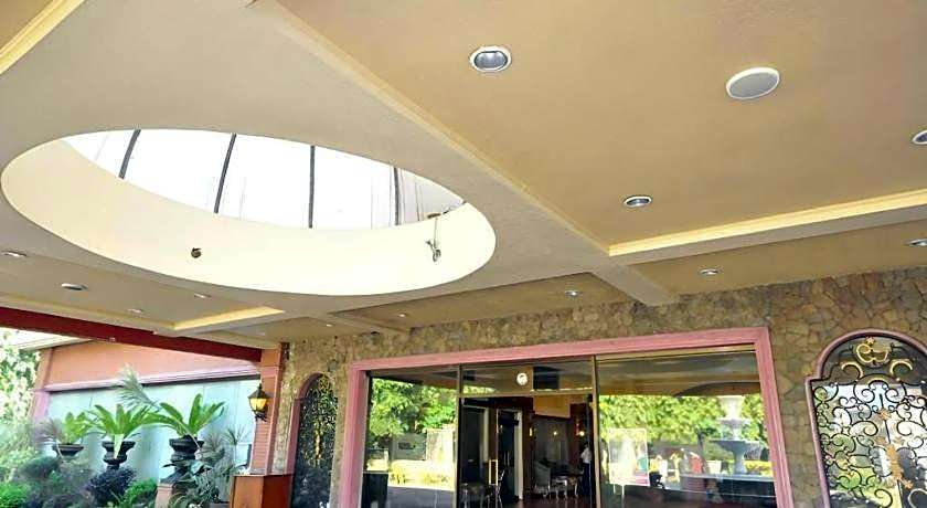 Queen Margarette Hotel