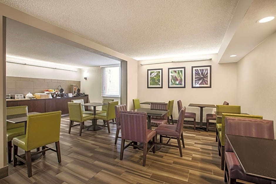 La Quinta Inn & Suites by Wyndham Fort Lauderdale Tamarac