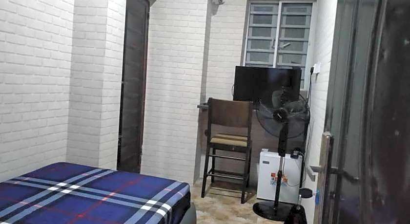 Americana Hotel