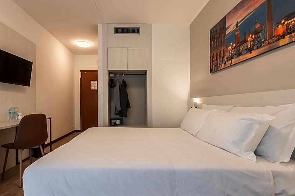 CENTRO HOTEL - Venice Airport