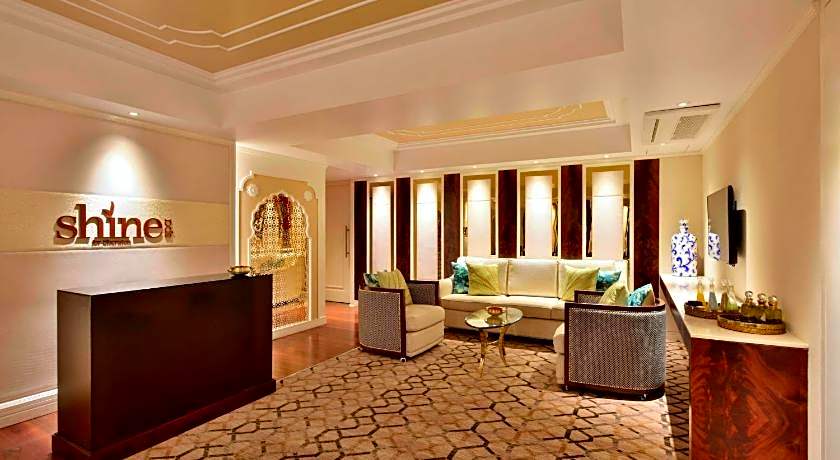 Sheraton Grand Pune Bund Garden Hotel