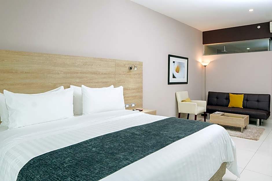 Sky Collection Lifestyle Hotel & Suites