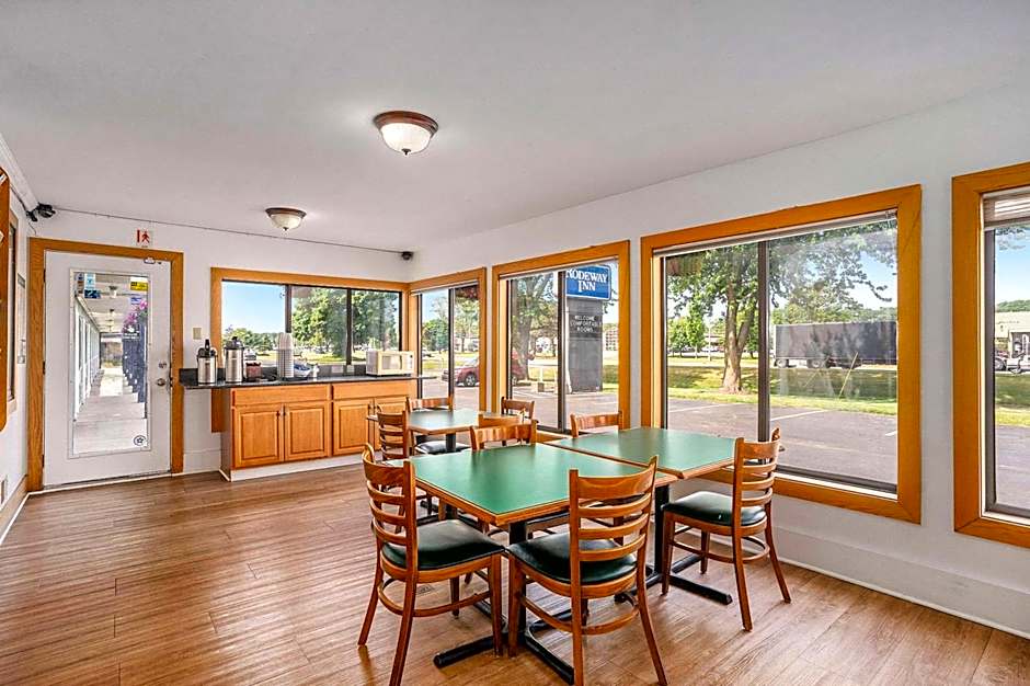 Rodeway Inn Grand Haven