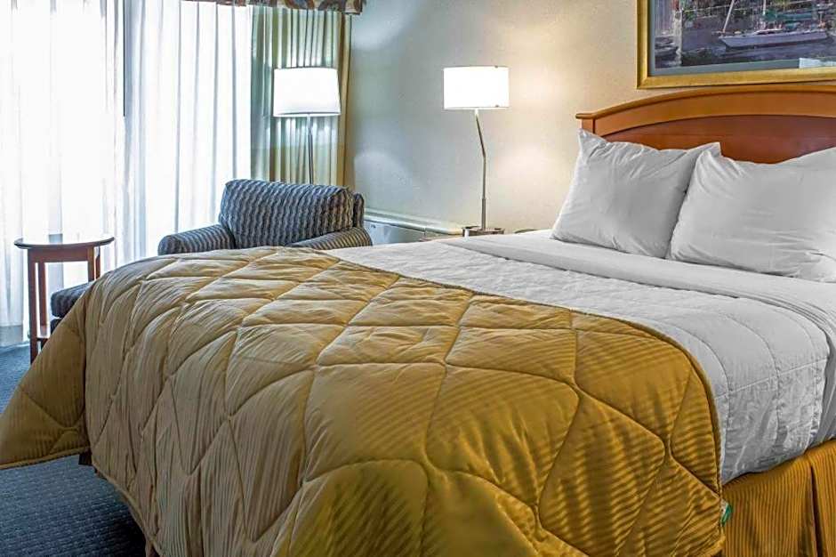 Lifestyle Inn Cedar Falls