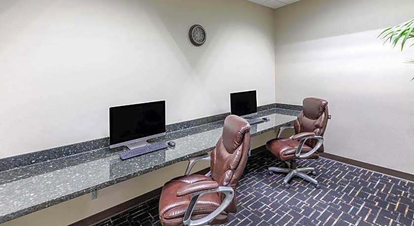 Hawthorn Suites By Wyndham Lubbock
