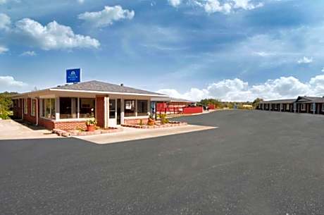 Americas Best Value Inn & Suites Macon at Sunset Dr