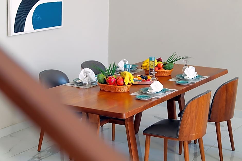 SeaLoft Villas