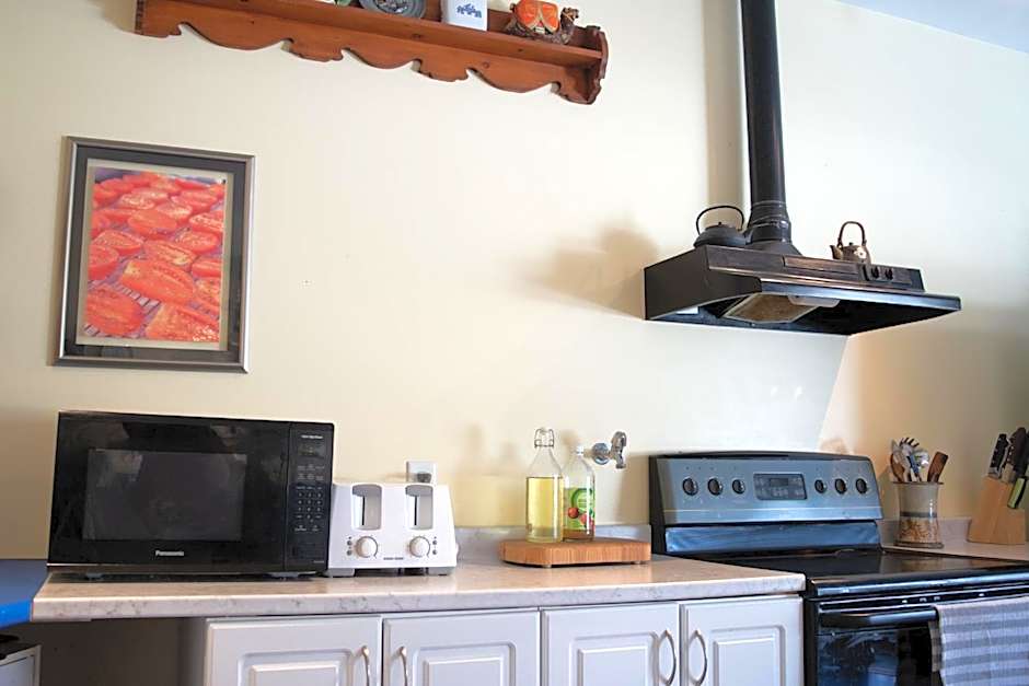 Rumi Guest House on the Cabot Trail