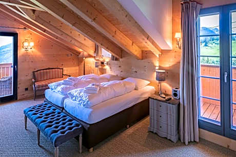 Deluxe Double Room with Balcony