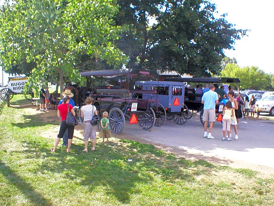 Amish View Inn & Suites