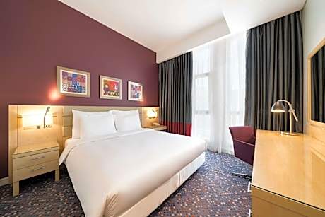 Three-Bedroom Apartment with Maid Room