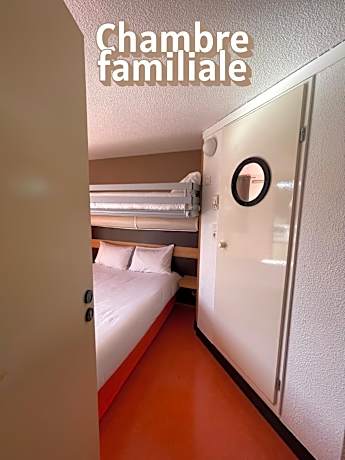 Triple Room (1 Double Bed + 1 Single Bed)