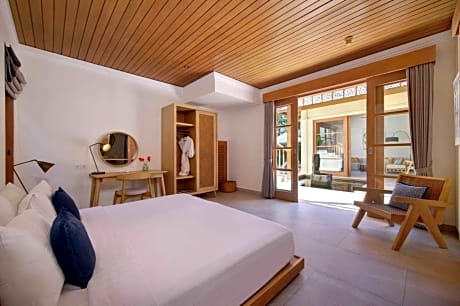 Three-Bedroom Superior Garden View Pool Villa