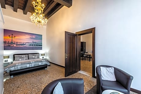 One-Bedroom Apartment with Terrace - San Giorgio