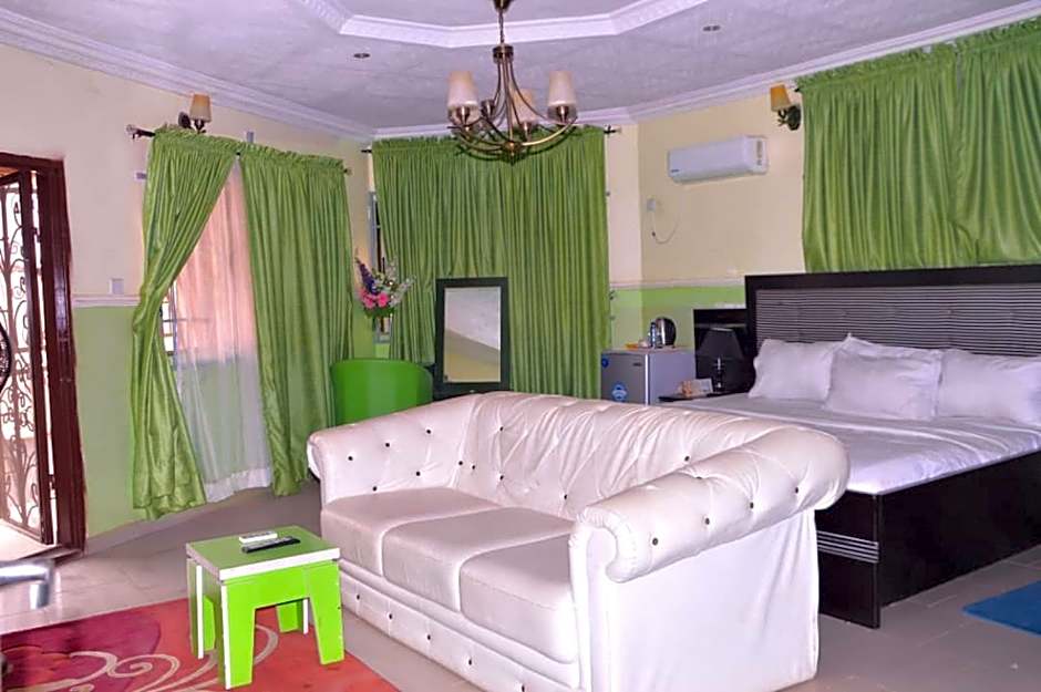 Photo 1 of 3 of Grand Suite