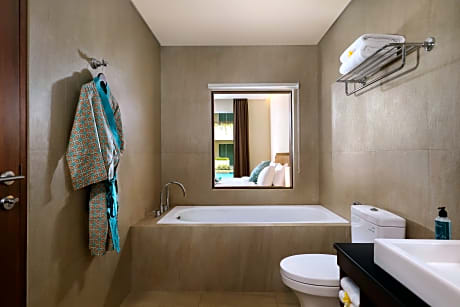 Lagoon Suite
