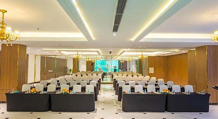 White Lotus Hue Hotel