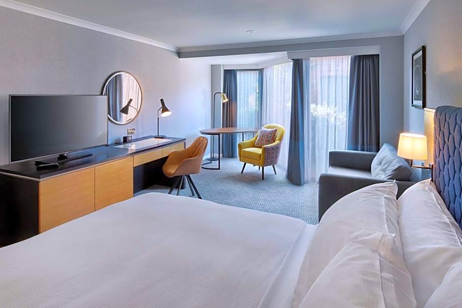 DoubleTree by Hilton Manchester Airport