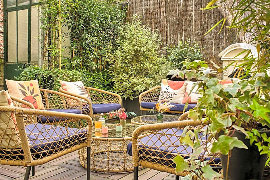 Hotel Cervantes by Happyculture