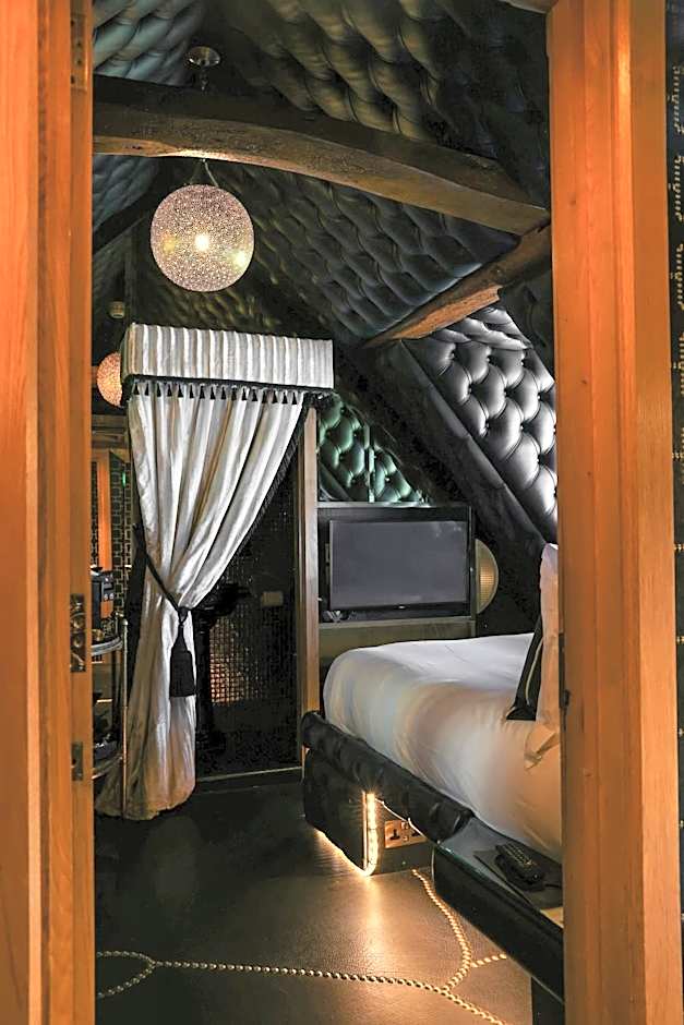 Crazy Bear Beaconsfield