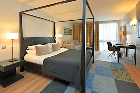 King Room with Lake View