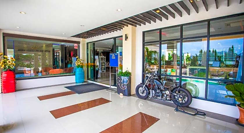 Ayara Grand Palace Hotel