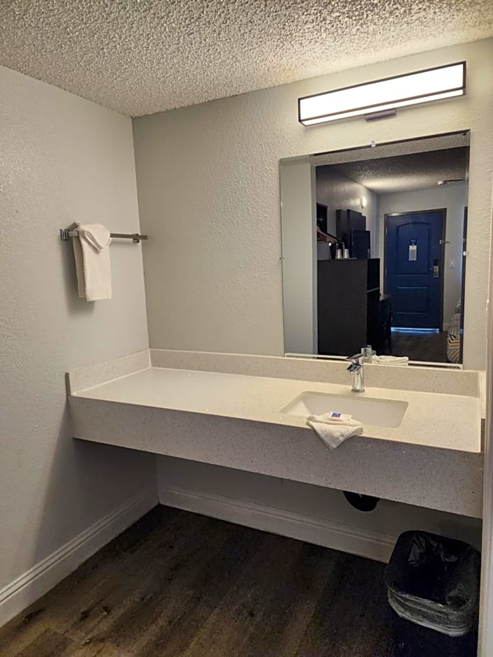 Motel 6 Sacramento, CA ? Natomas &amp; SMF Airport