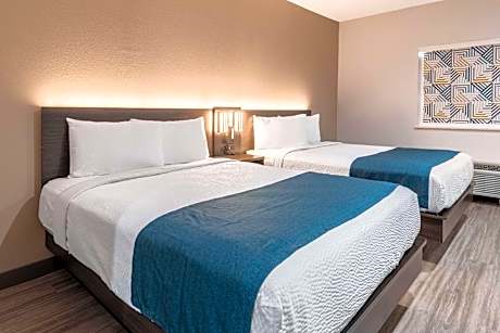 2 Queen Beds | Non-Smoking, Kitchen