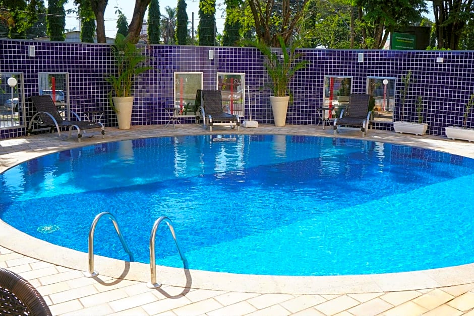 Hotel Golden Park Uberaba By Nacional Inn