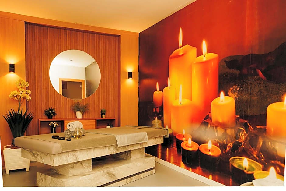 Double Bond Hotel Spa