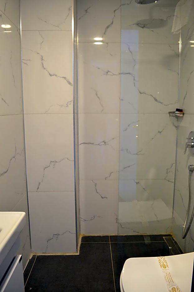 LİZBON HOTEL