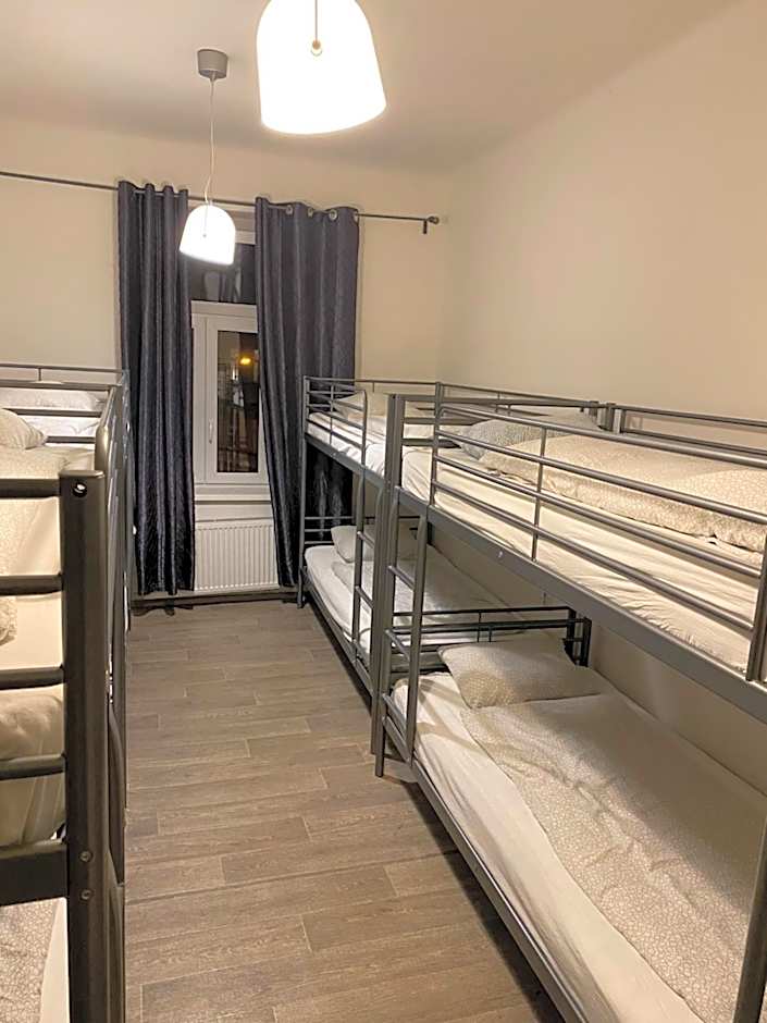 Easy Housing