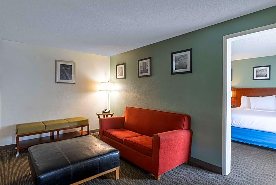 Days Inn by Wyndham Greenville