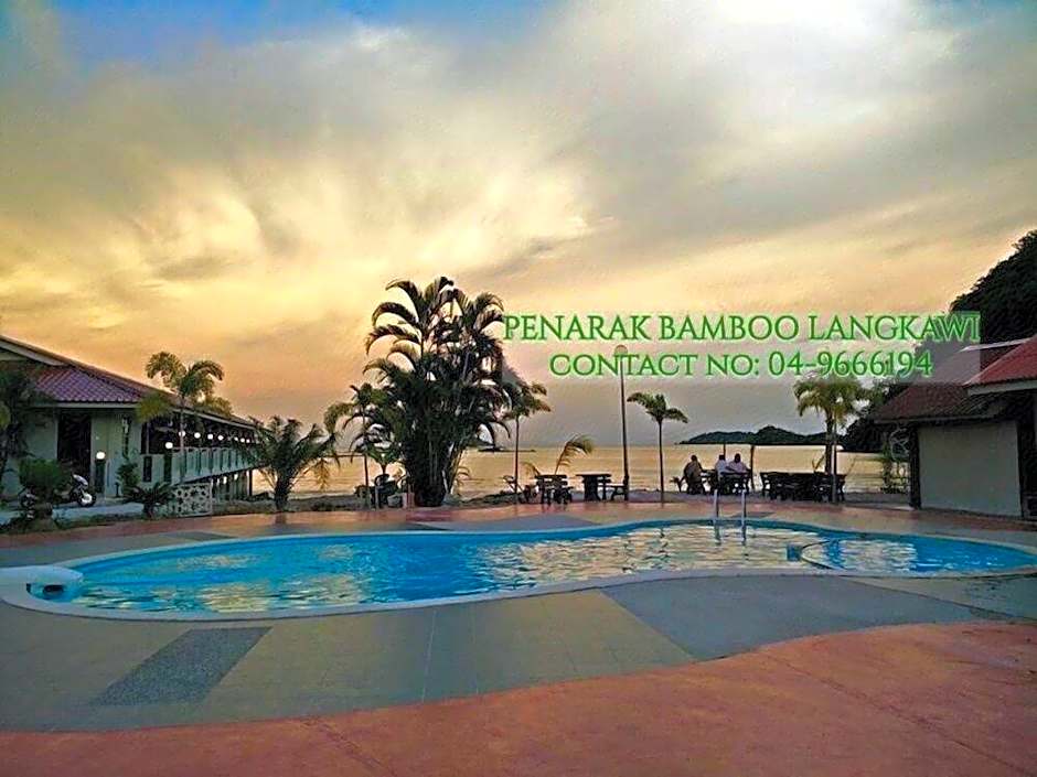 Penarak Bamboo Beach Motel