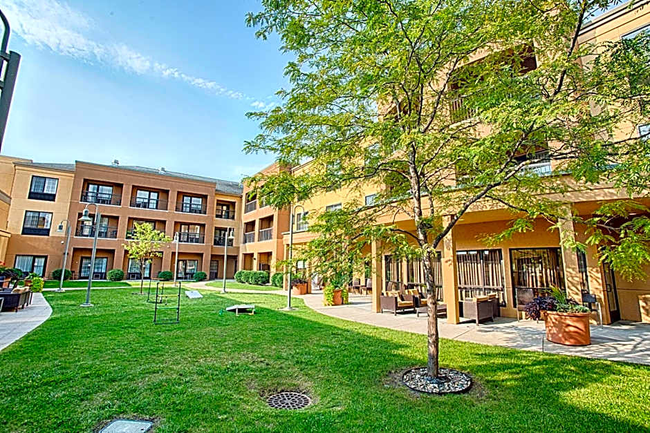 Courtyard by Marriott Fargo Moorhead, MN