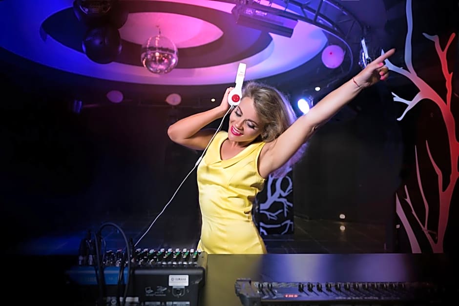 Novum Garden Side Hotel