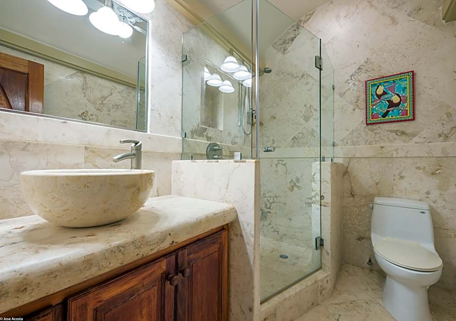 Belizean Cove Estates